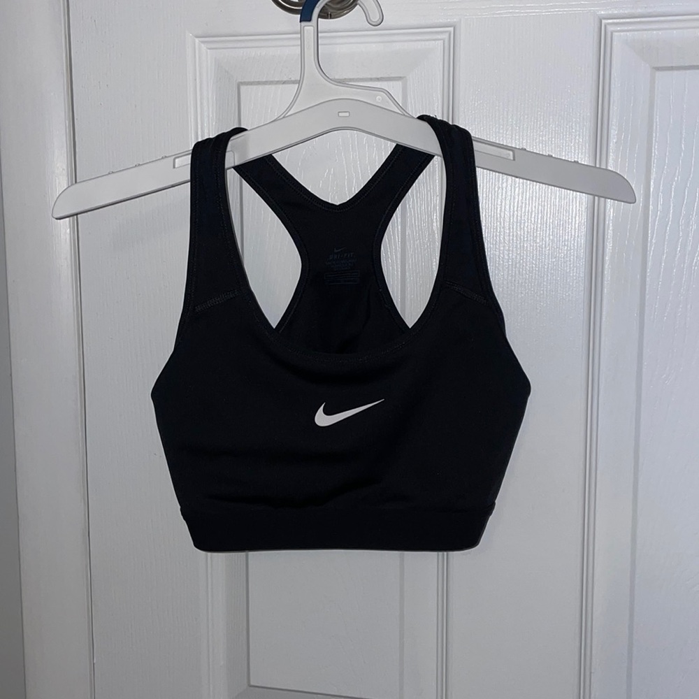 Md. Nike Dri-Fit Sports Bra